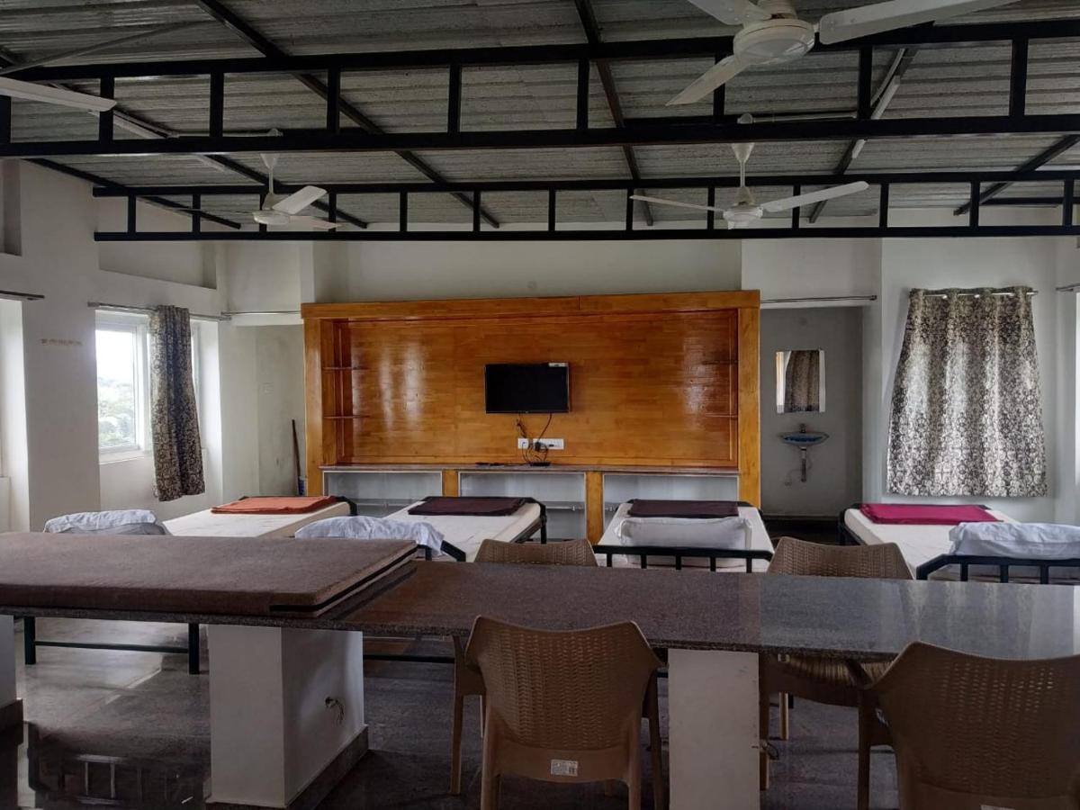 Thirumala INN Yelagiri Bagian luar foto